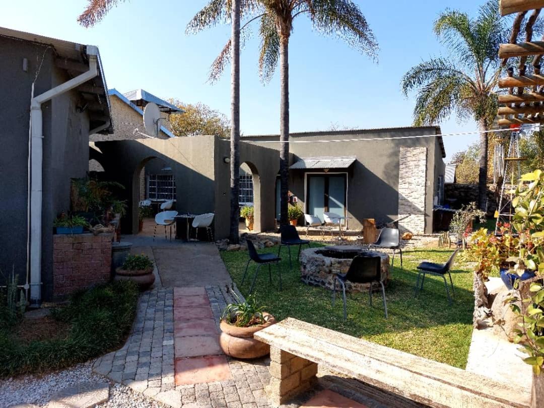 Bush Pillow Guest House Otjiwarongo Dış mekan fotoğraf