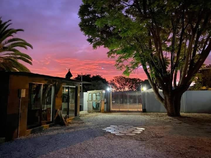 Bush Pillow Guest House Otjiwarongo Dış mekan fotoğraf