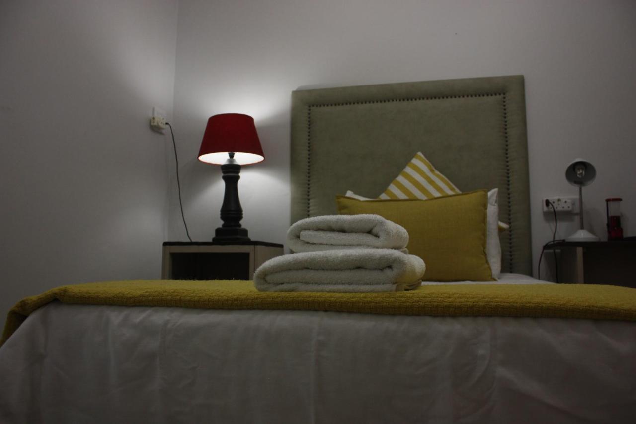 Bush Pillow Guest House Otjiwarongo Dış mekan fotoğraf