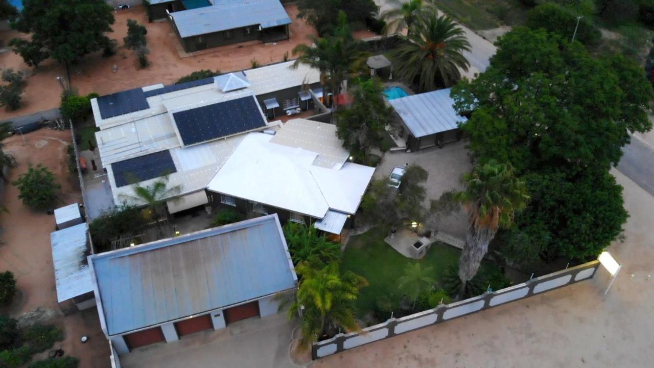 Bush Pillow Guest House Otjiwarongo Dış mekan fotoğraf
