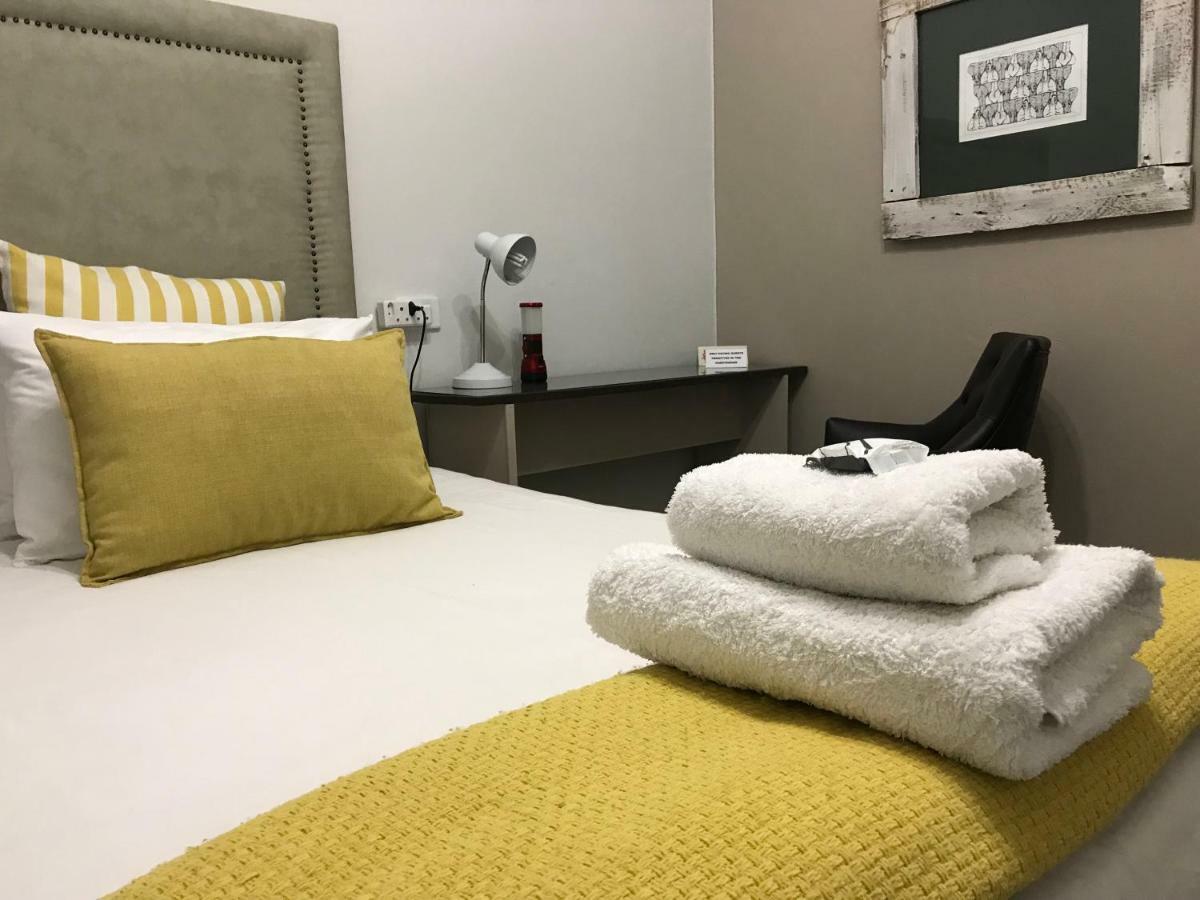 Bush Pillow Guest House Otjiwarongo Dış mekan fotoğraf
